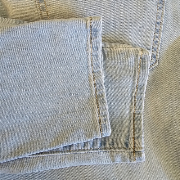 🌷Rockstar Super-Skinny jeans: Pale blue light wash - Picture 8 of 10